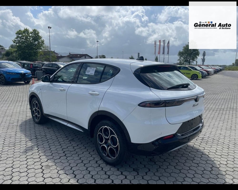 Alfa Romeo Tonale nuova a Lucca (5)