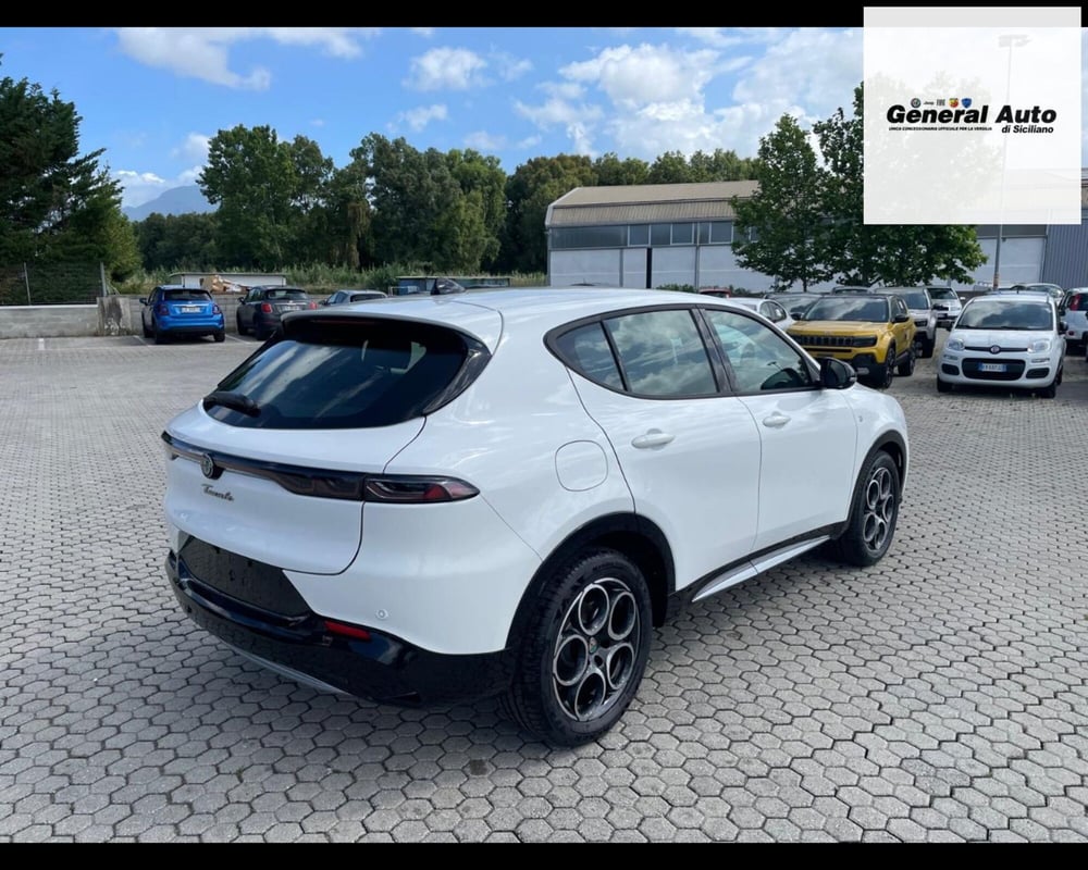 Alfa Romeo Tonale nuova a Lucca (7)