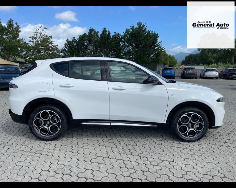 Alfa Romeo Tonale nuova a Lucca (8)