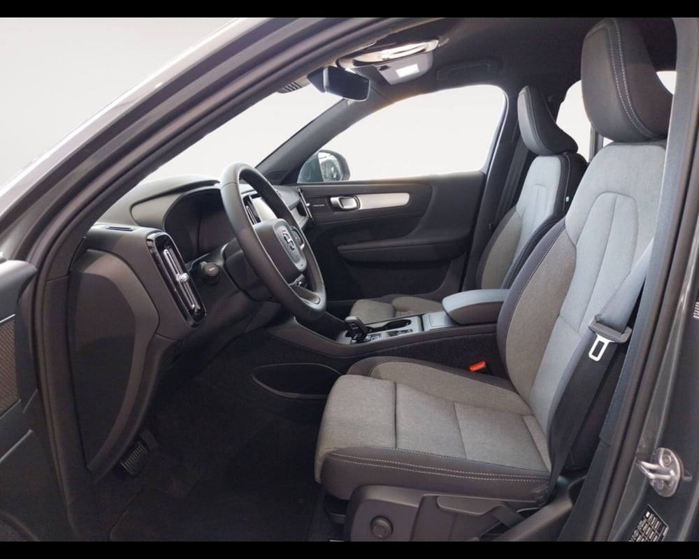 Volvo XC40 nuova a Bologna (10)