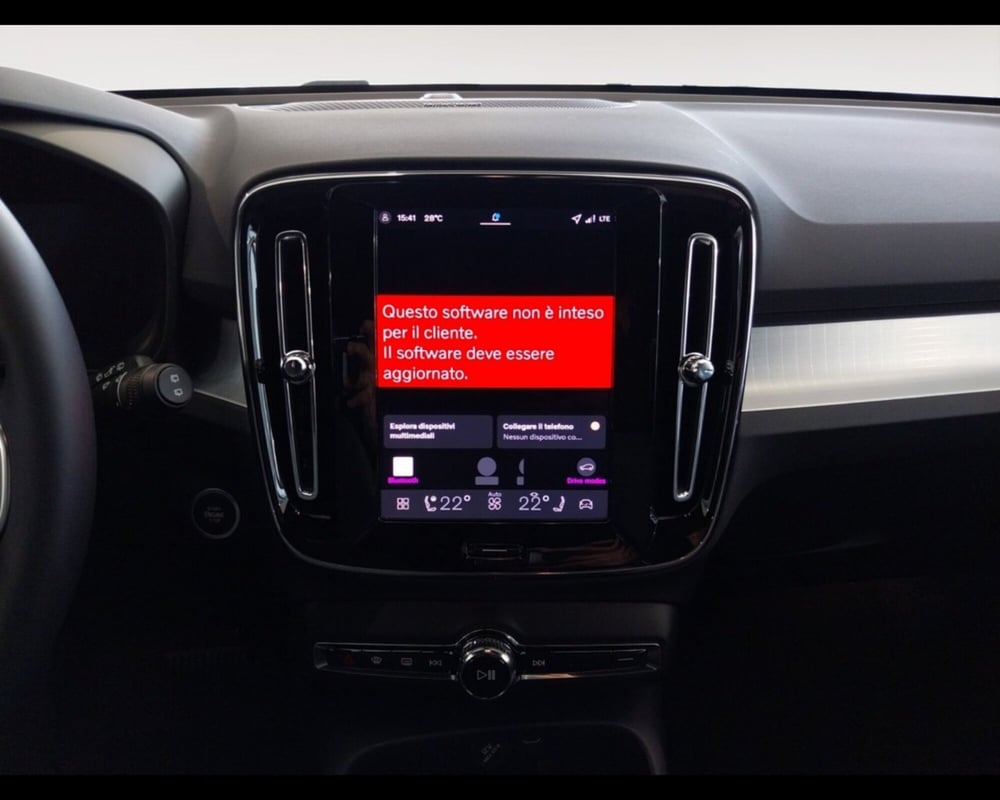 Volvo XC40 nuova a Bologna (12)
