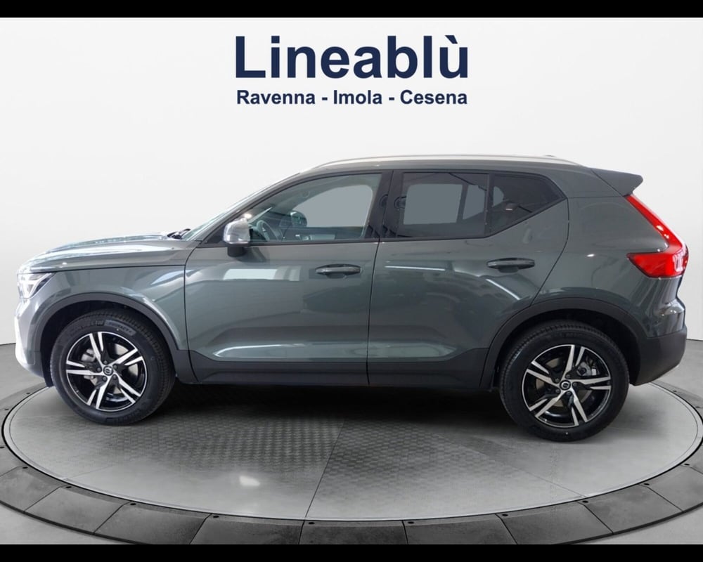 Volvo XC40 nuova a Bologna (2)