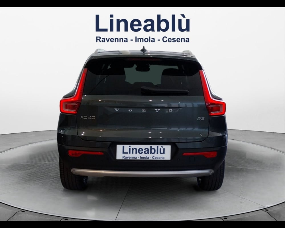 Volvo XC40 nuova a Bologna (4)