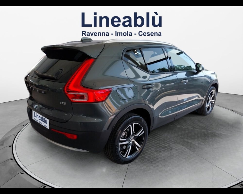 Volvo XC40 nuova a Bologna (5)