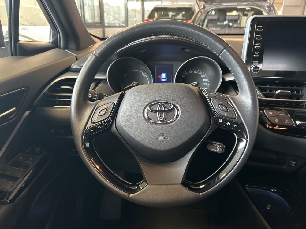 Toyota Toyota C-HR usata a Bergamo (14)