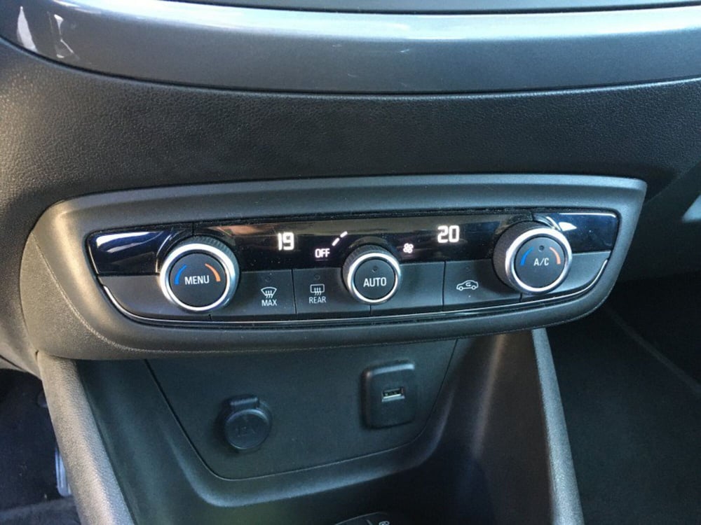 Opel Crossland X usata a Cuneo (12)
