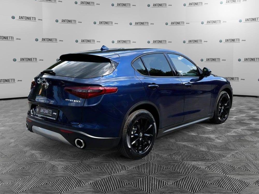 Alfa Romeo Stelvio usata a Ancona (5)