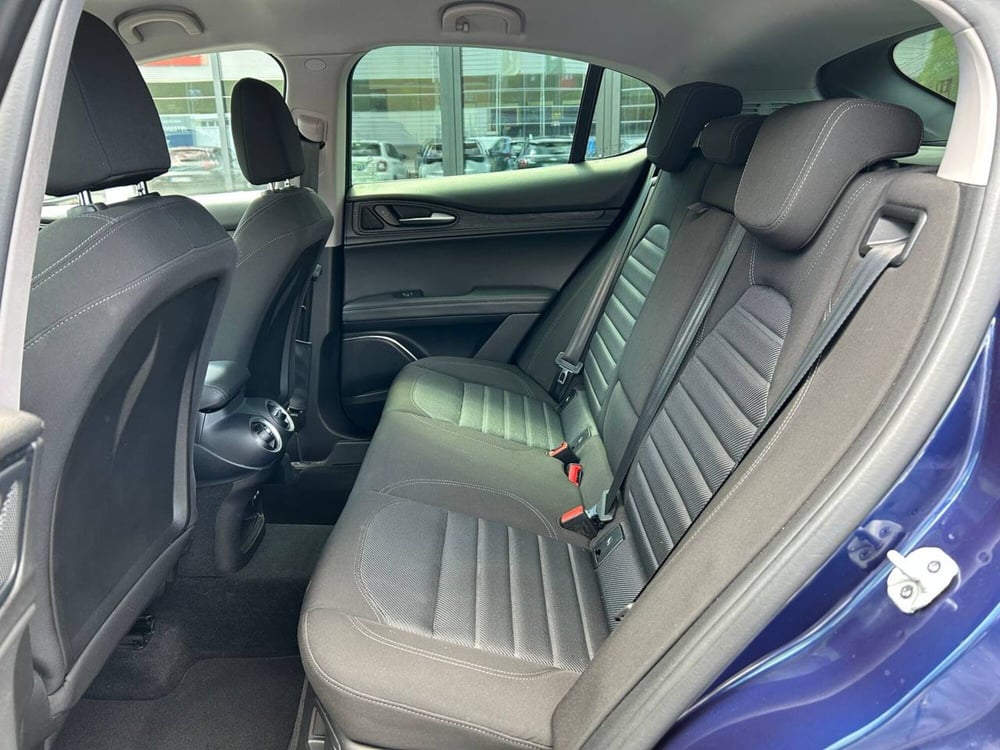 Alfa Romeo Stelvio usata a Ancona (9)