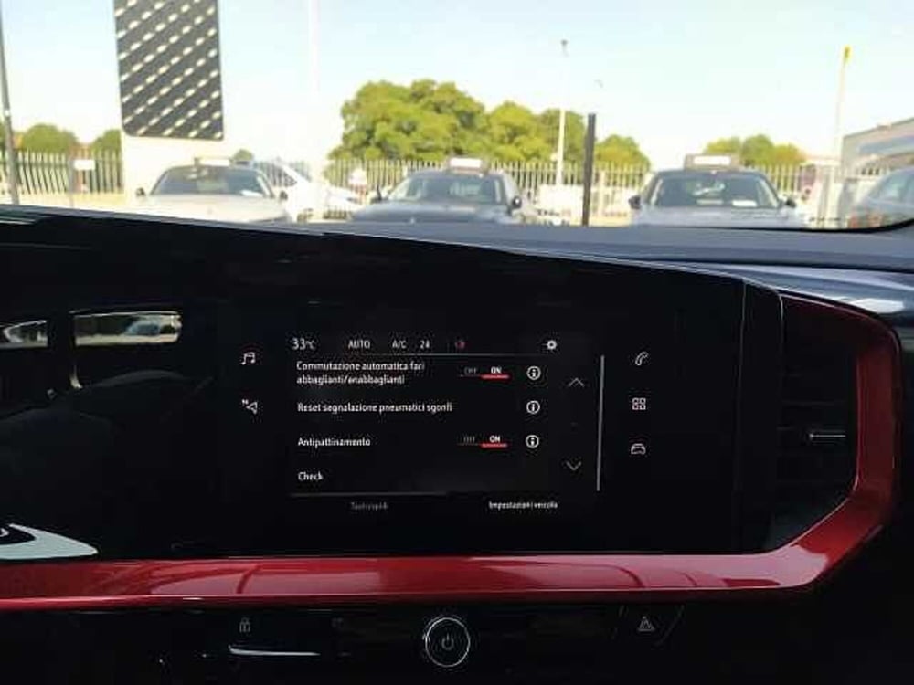 Opel Mokka nuova a Milano (15)