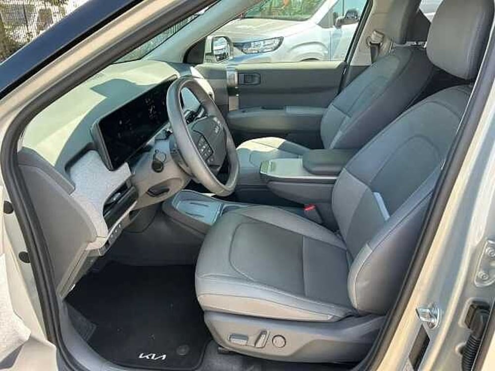 Kia EV3 usata a Milano (9)