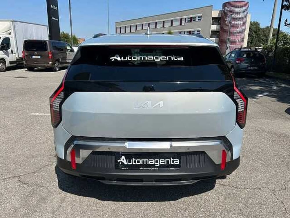 Kia EV3 usata a Milano (4)