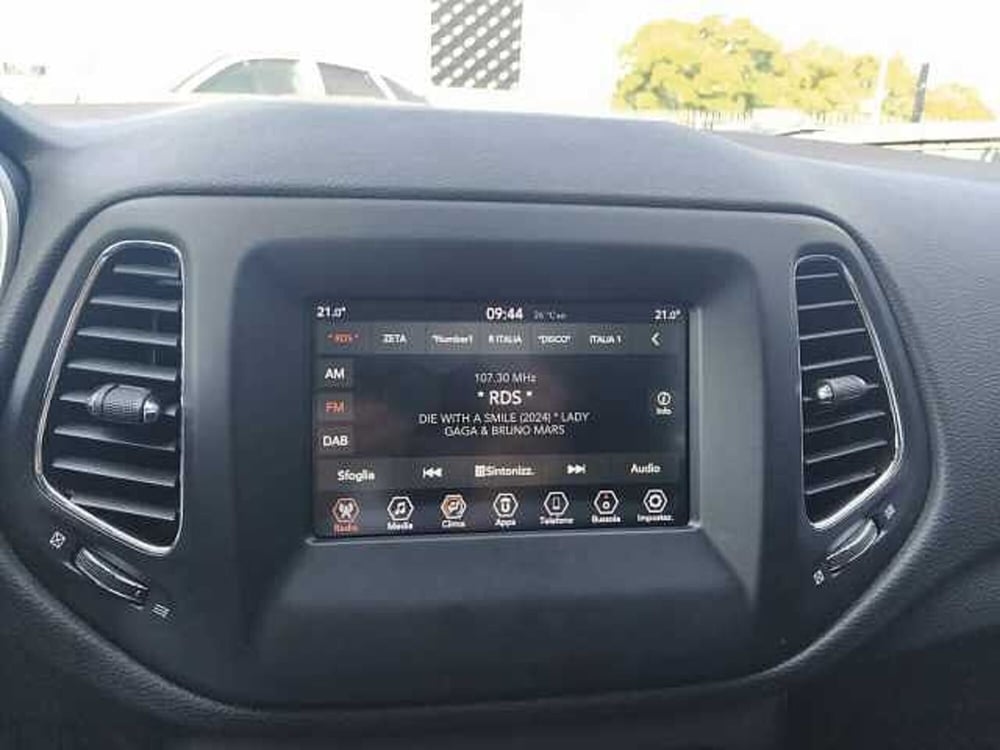 Jeep Compass usata a Milano (16)