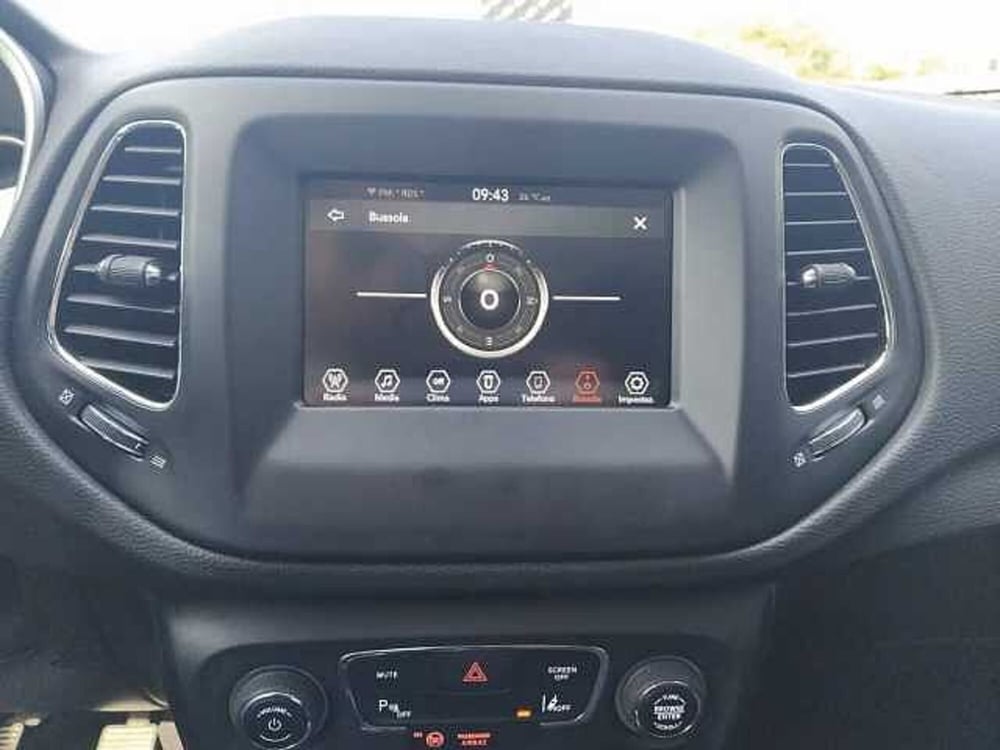 Jeep Compass usata a Milano (20)