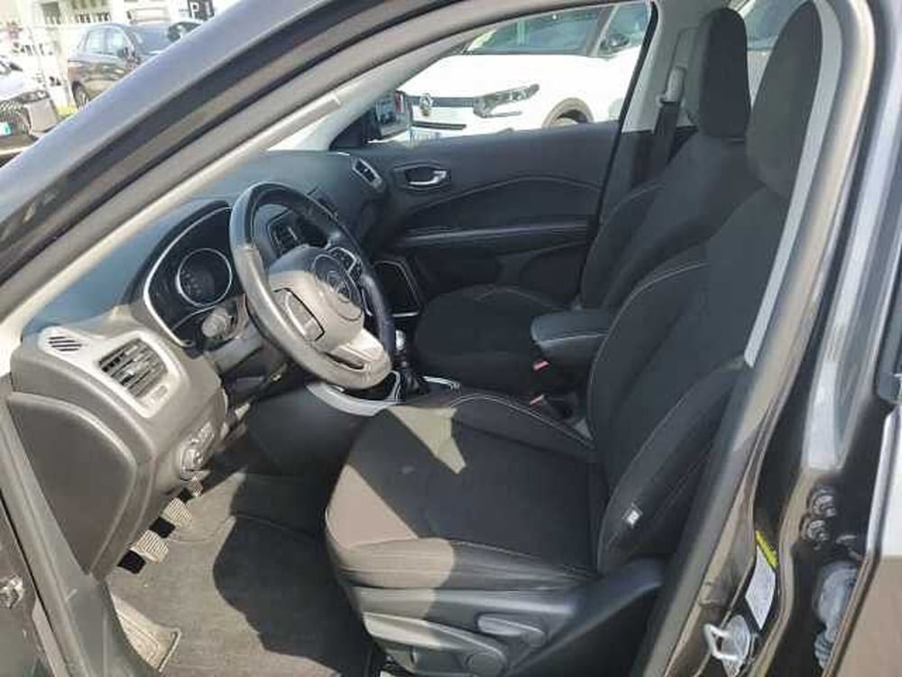Jeep Compass usata a Milano (8)