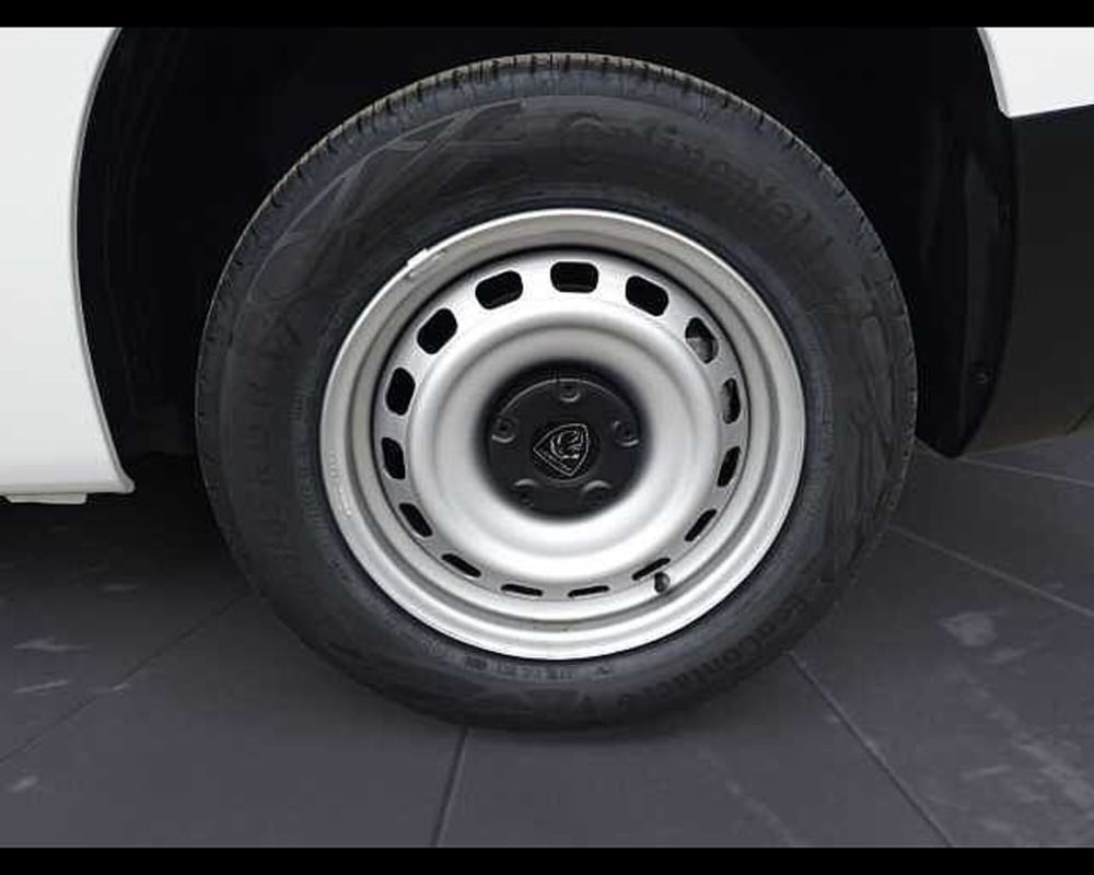 Peugeot Partner Furgone nuova a Cuneo (14)