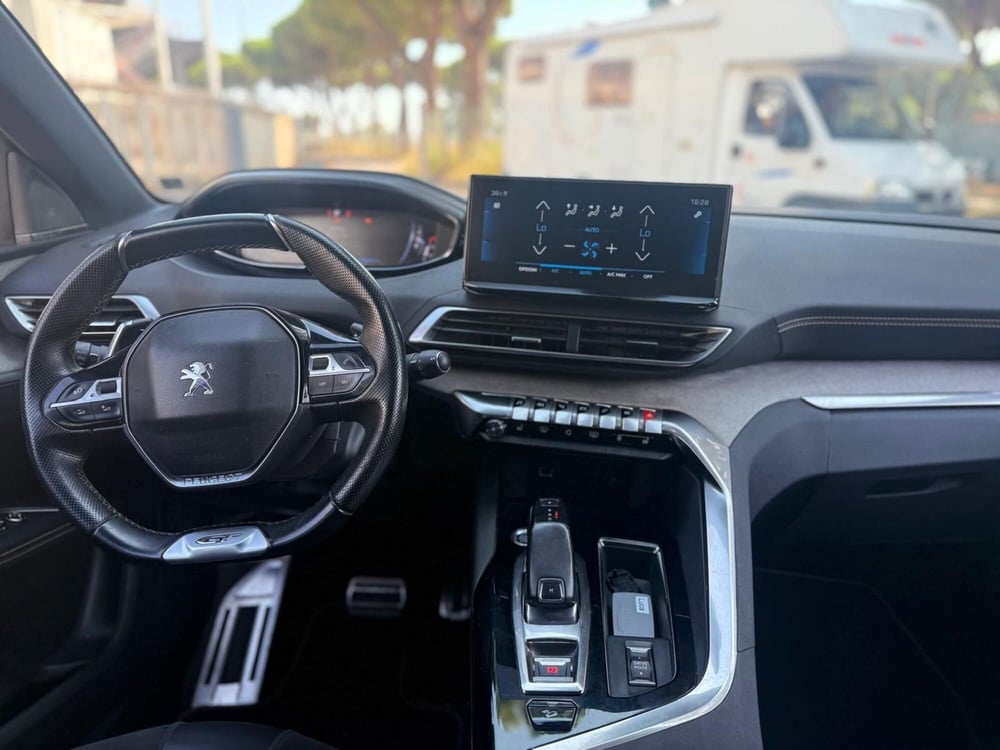 Peugeot 5008 usata a Massa-Carrara (6)