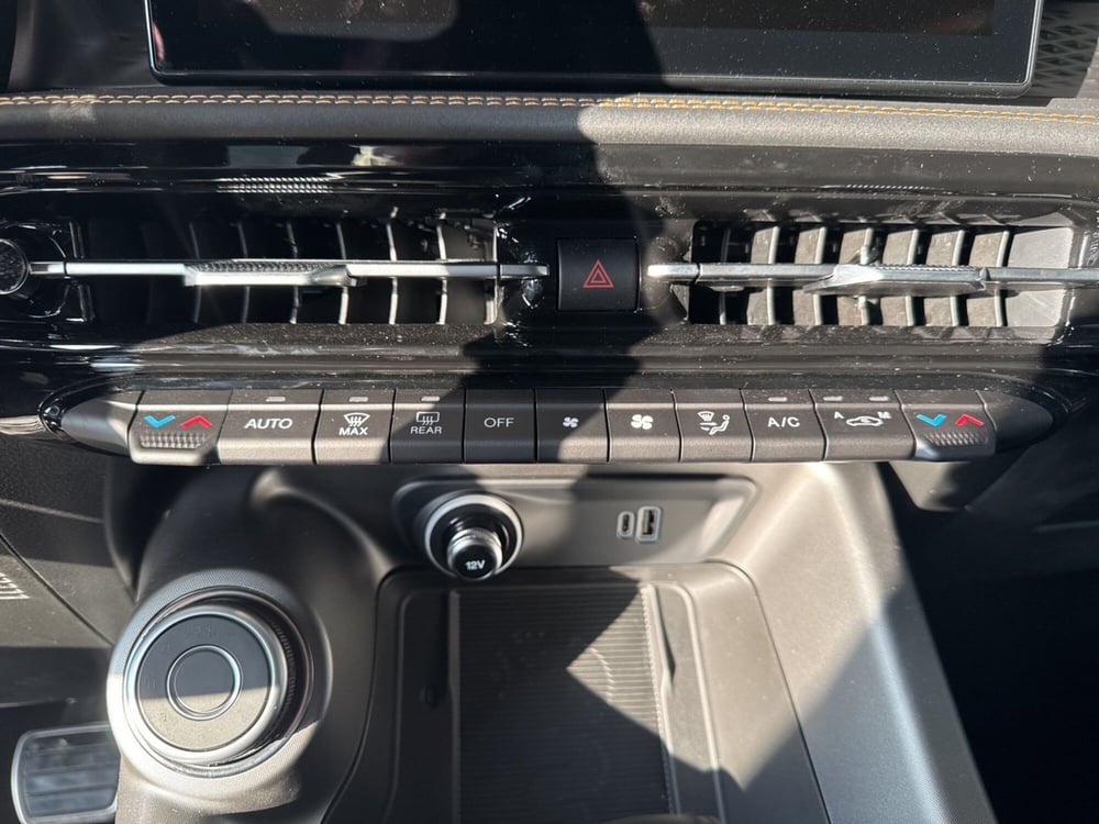 Alfa Romeo Tonale nuova a Palermo (11)