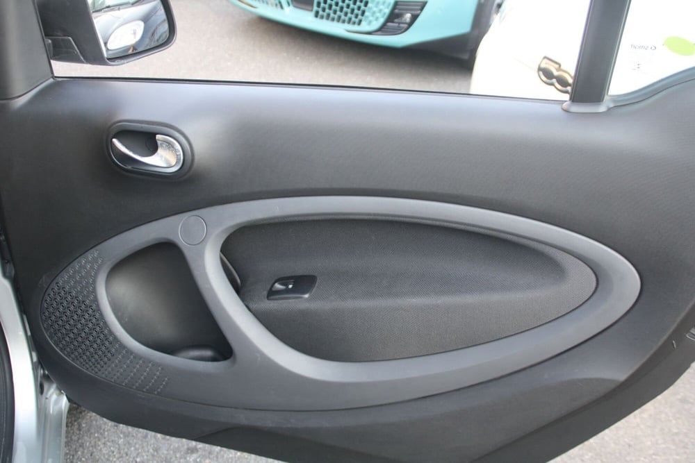 smart Fortwo usata a Catania (17)