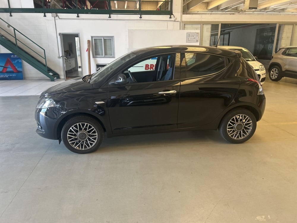 Lancia Ypsilon usata a Bergamo (2)