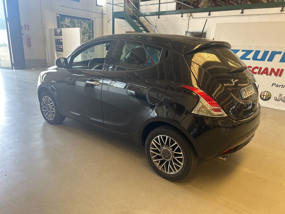 Lancia Ypsilon usata a Bergamo (3)