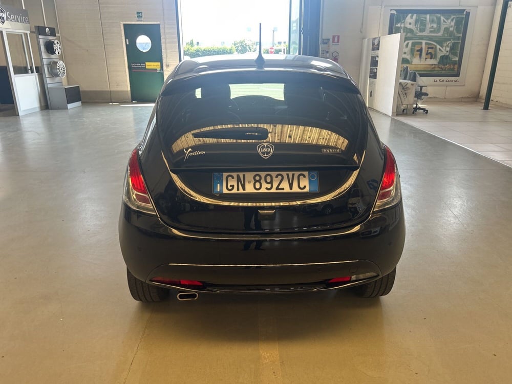 Lancia Ypsilon usata a Bergamo (4)