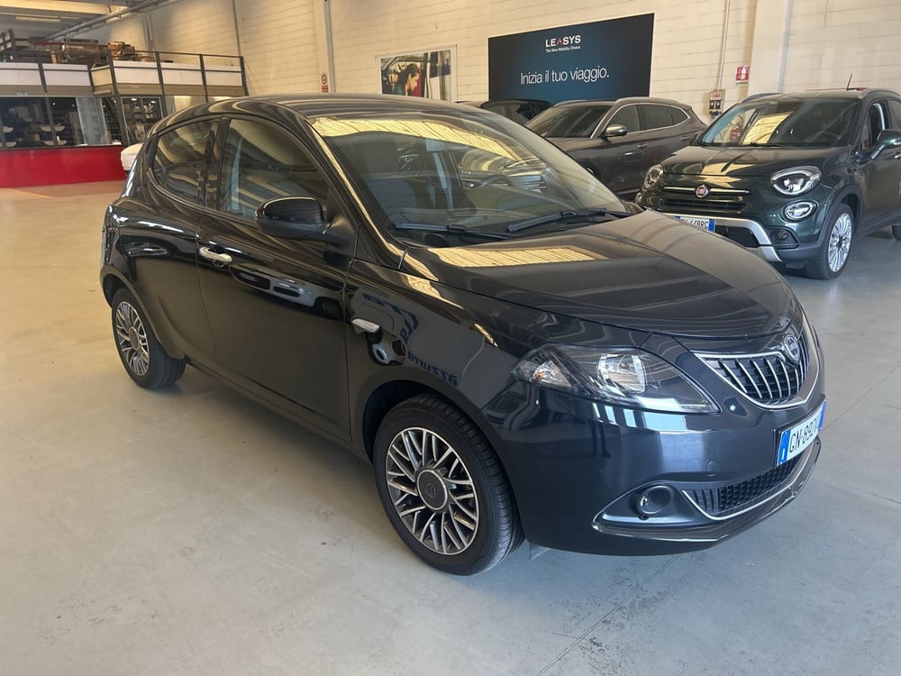 Lancia Ypsilon usata a Bergamo (7)