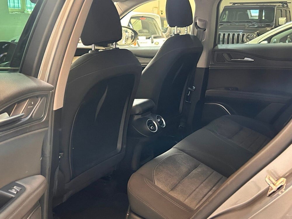 Alfa Romeo Stelvio usata a Verona (10)