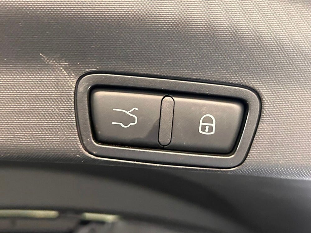 Alfa Romeo Stelvio usata a Verona (12)