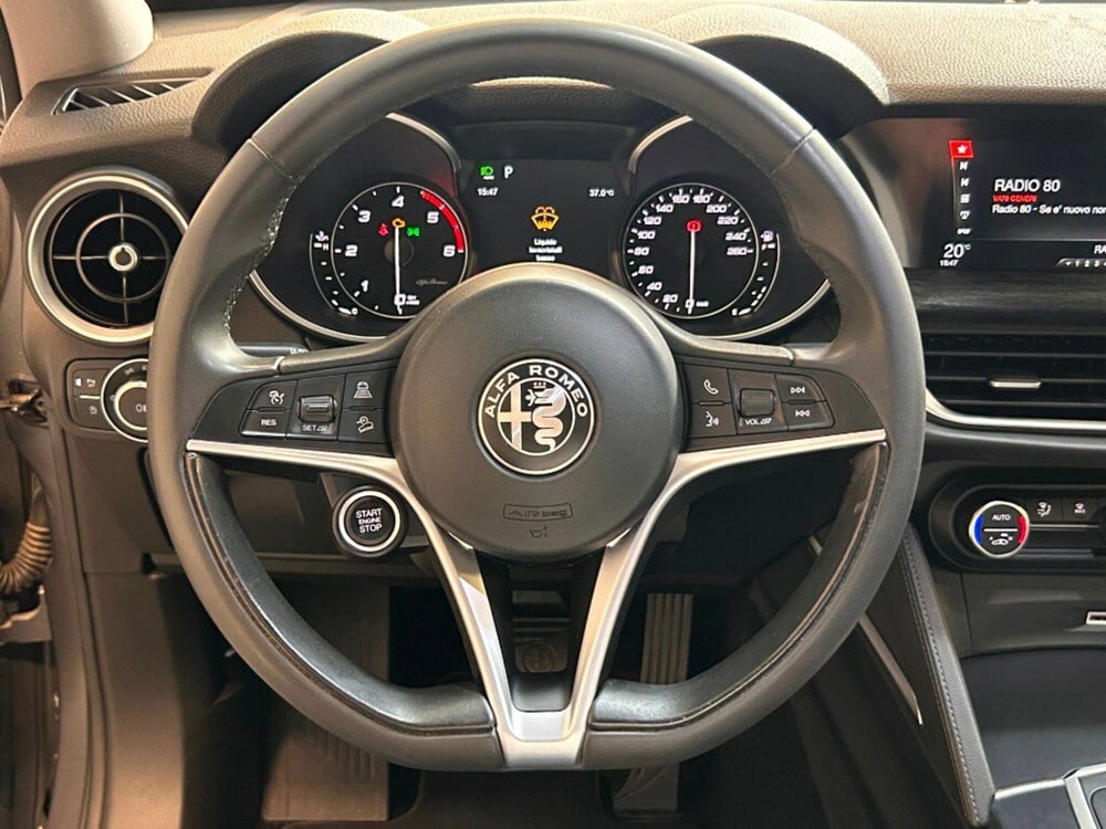 Alfa Romeo Stelvio usata a Verona (13)
