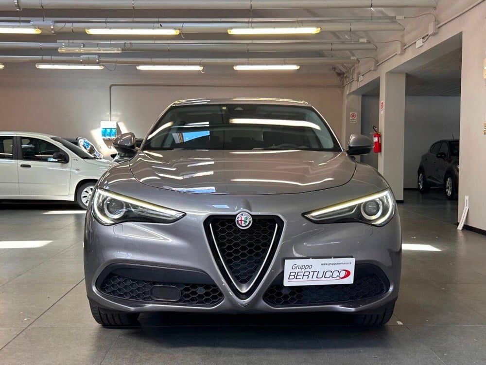 Alfa Romeo Stelvio usata a Verona (2)