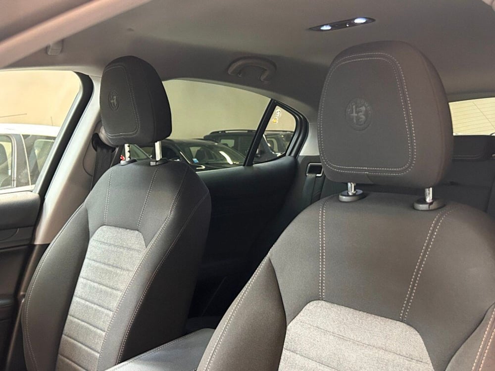 Alfa Romeo Stelvio usata a Verona (9)