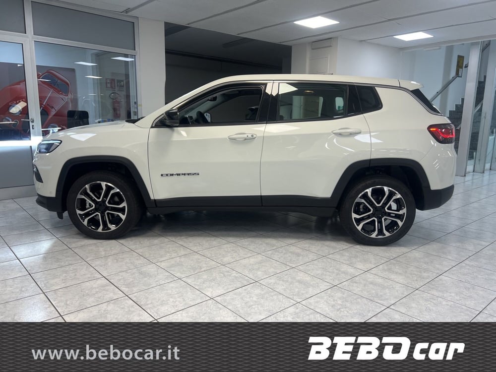 Jeep Compass nuova a Torino (2)