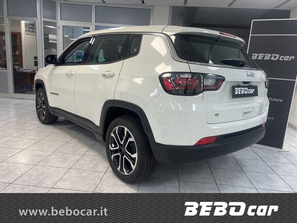 Jeep Compass nuova a Torino (3)