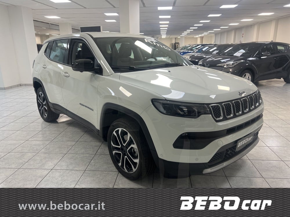 Jeep Compass nuova a Torino (8)