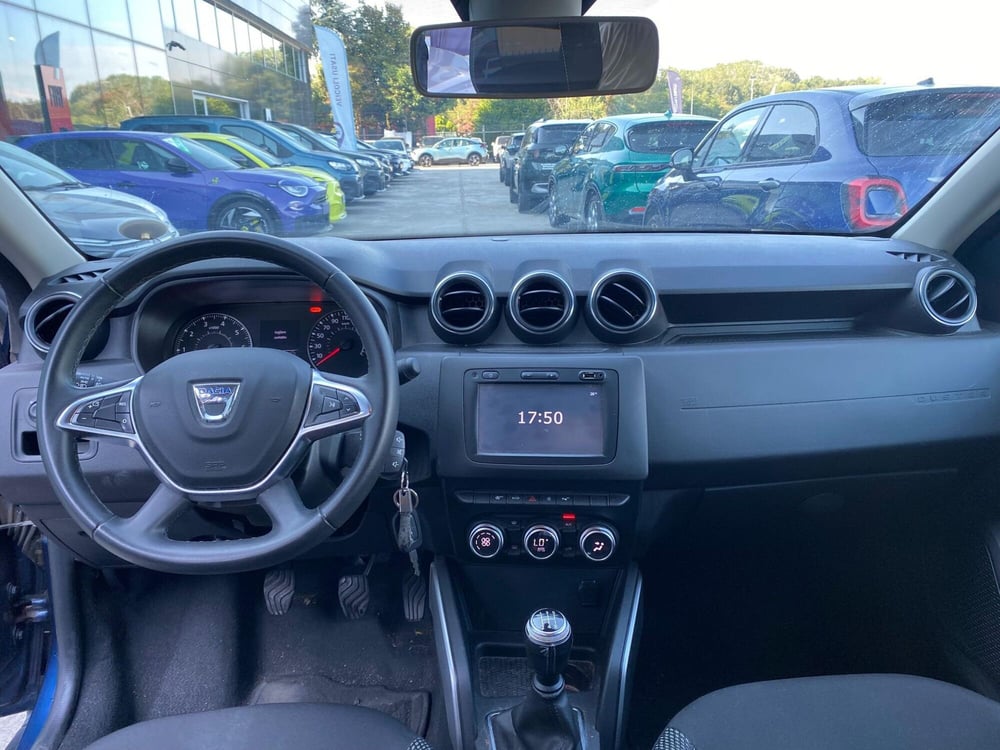 Dacia Duster usata a Milano (12)