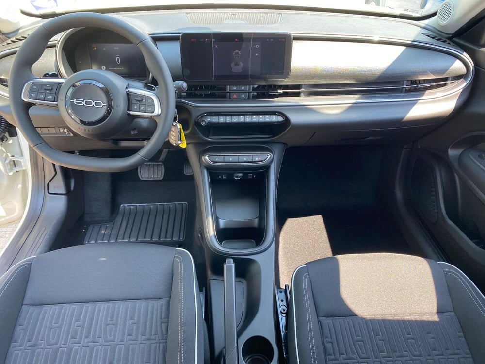 Fiat 600 nuova a Milano (12)