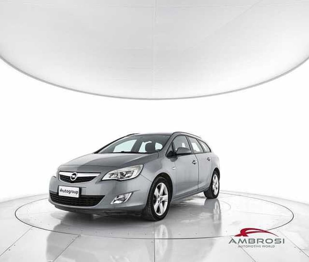 Opel Astra Station Wagon usata a Viterbo