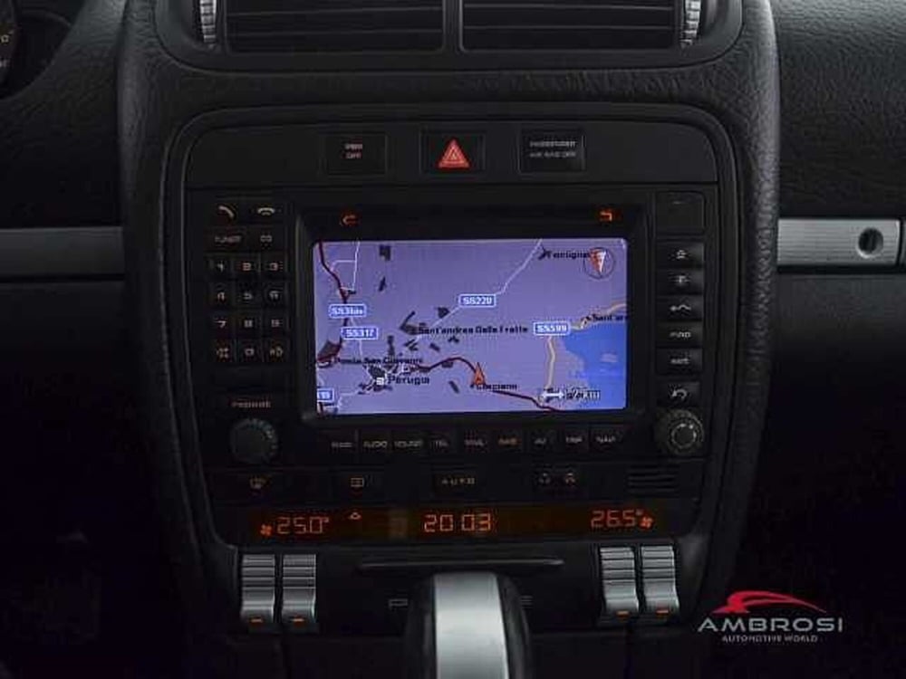 Porsche Cayenne usata a Viterbo (18)