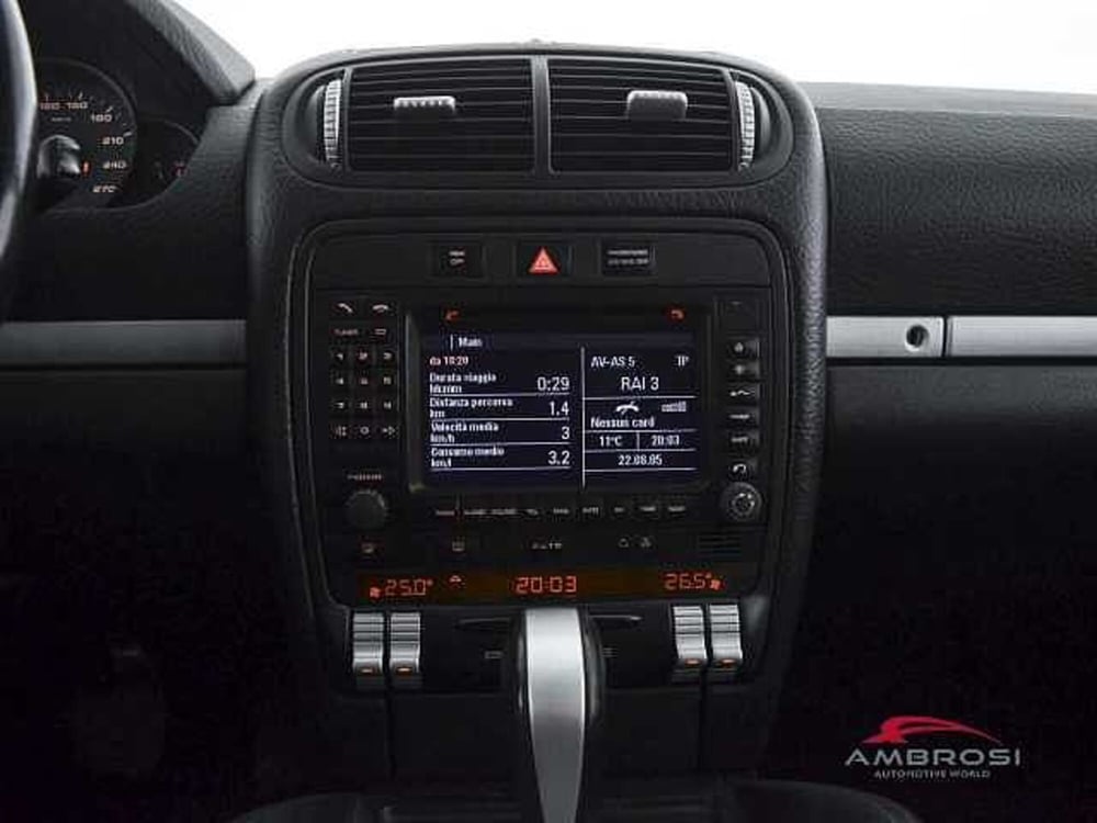 Porsche Cayenne usata a Viterbo (19)