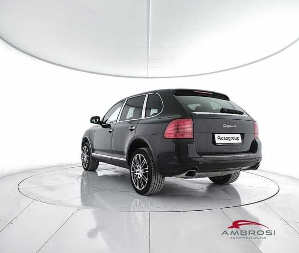 Porsche Cayenne usata a Viterbo (4)