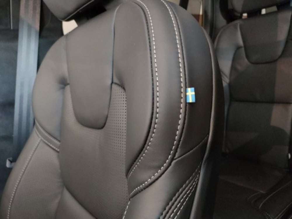Volvo XC90 nuova a Modena (19)