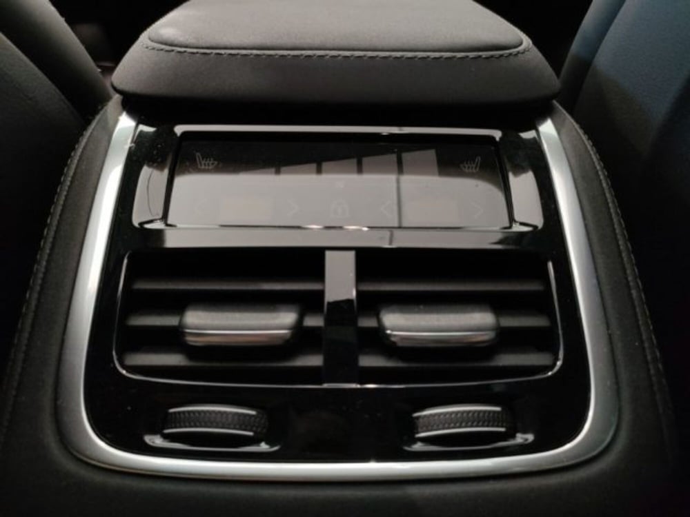 Volvo XC90 nuova a Modena (20)