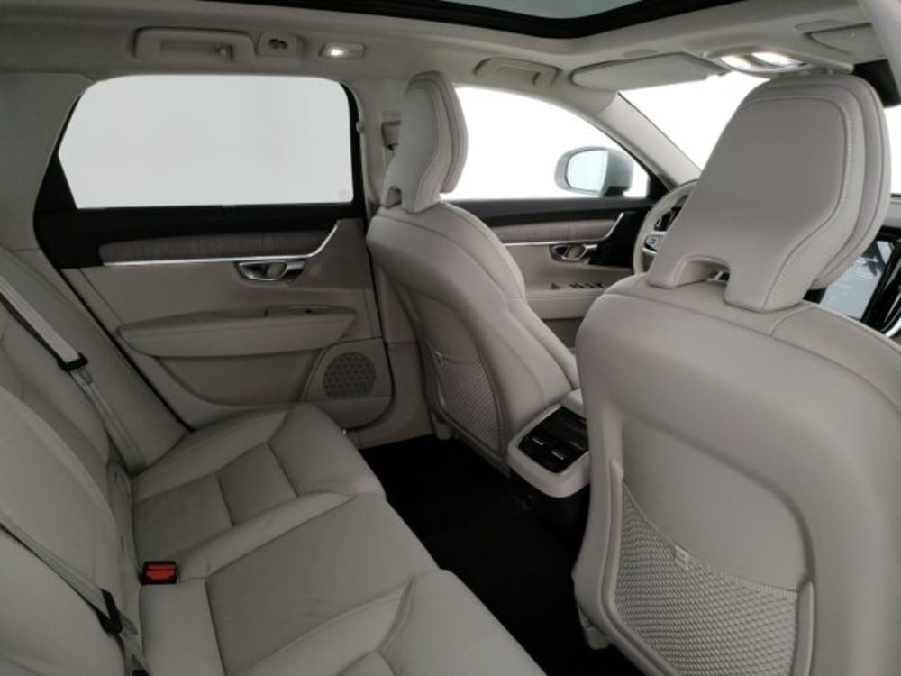 Volvo V90 Cross Country nuova a Modena (10)