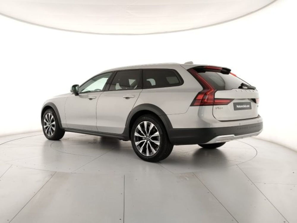Volvo V90 Cross Country nuova a Modena (4)