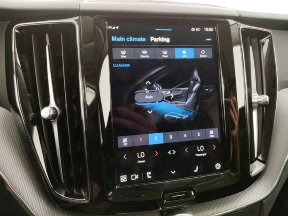 Volvo XC60 usata a Modena (20)