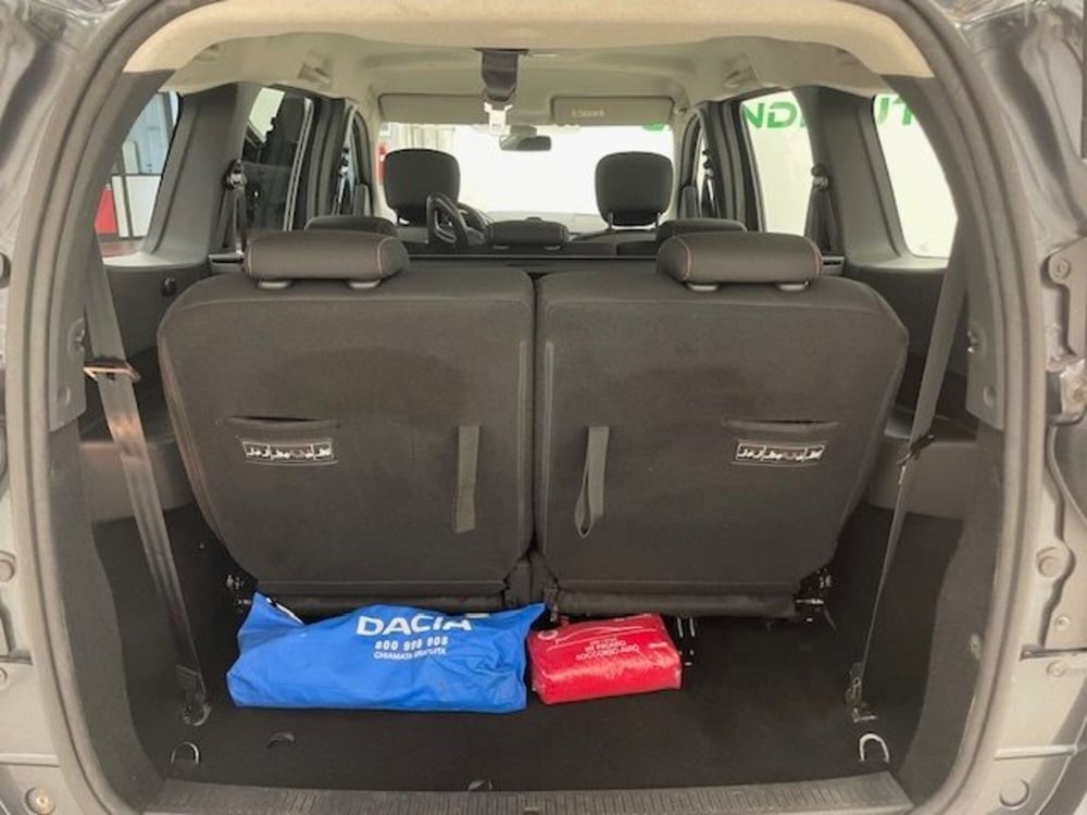Dacia Lodgy usata a Alessandria (18)