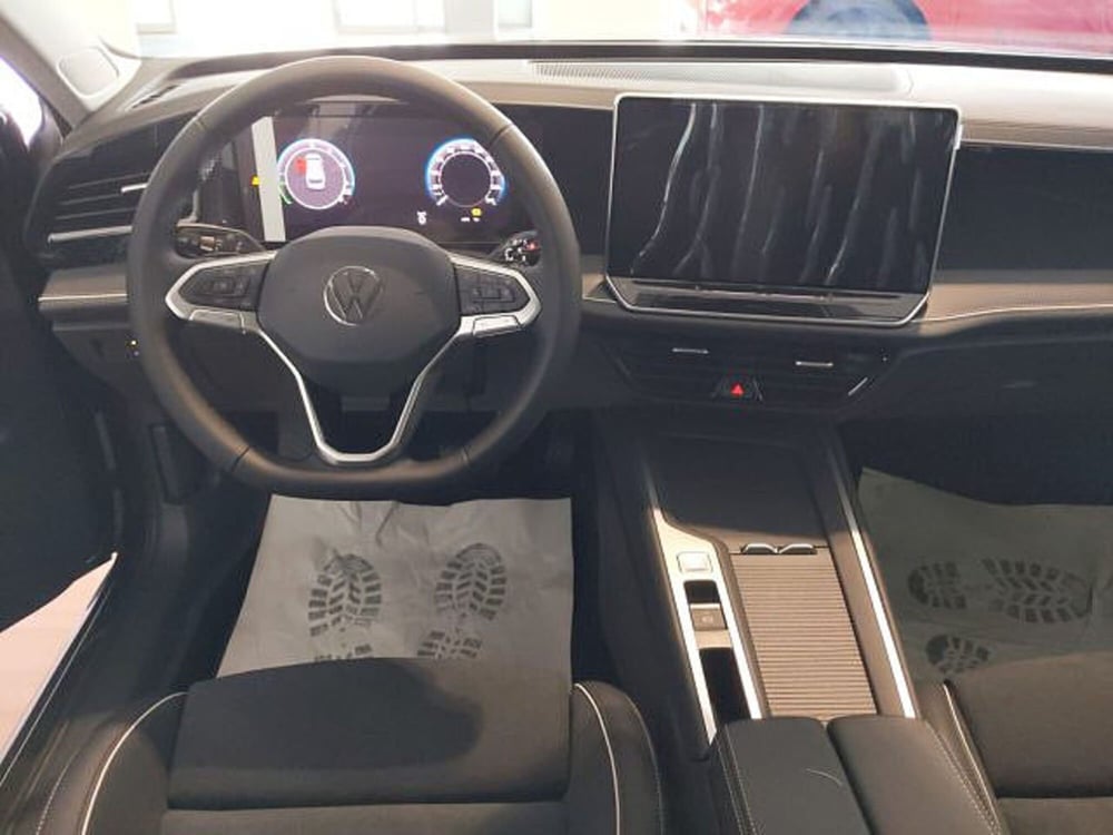 Volkswagen Passat nuova a Vicenza (8)
