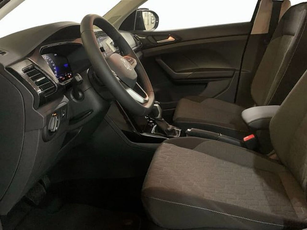 Volkswagen T-Cross nuova a Vicenza (16)