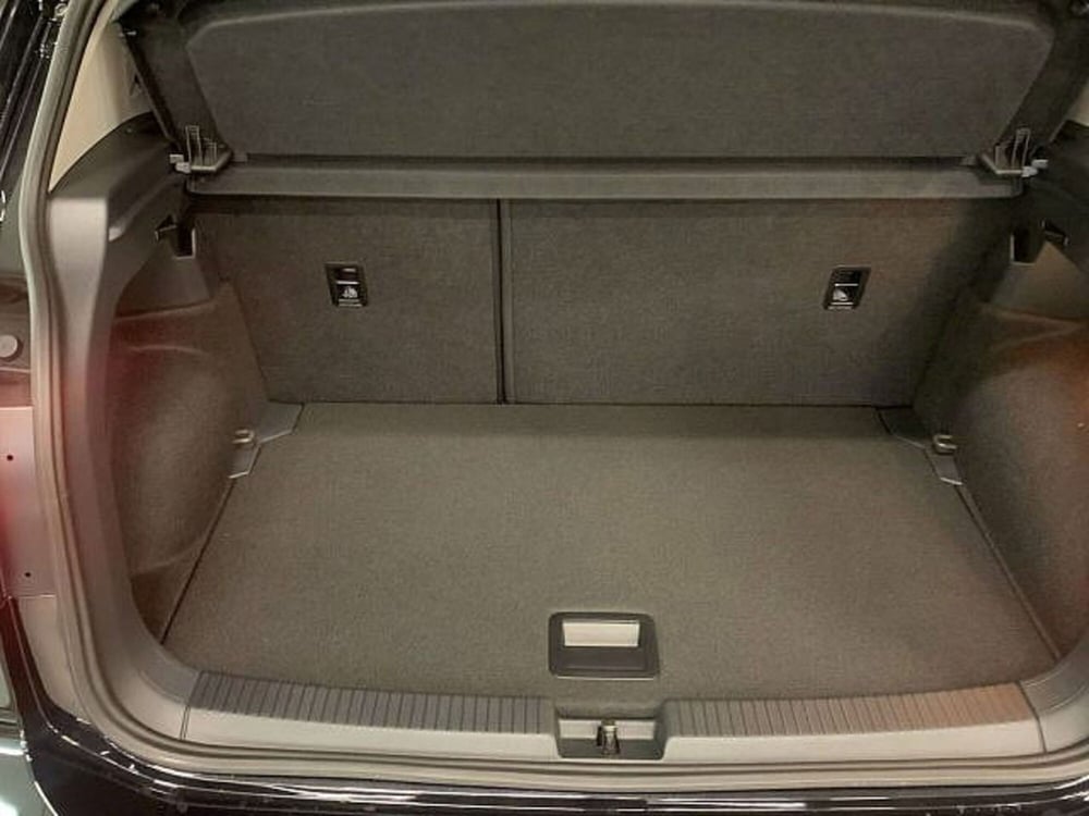 Volkswagen T-Cross nuova a Vicenza (18)