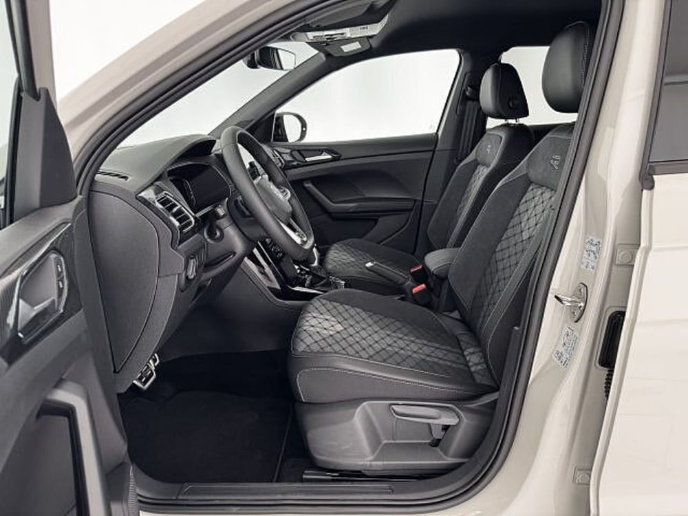 Volkswagen T-Cross nuova a Vicenza (8)